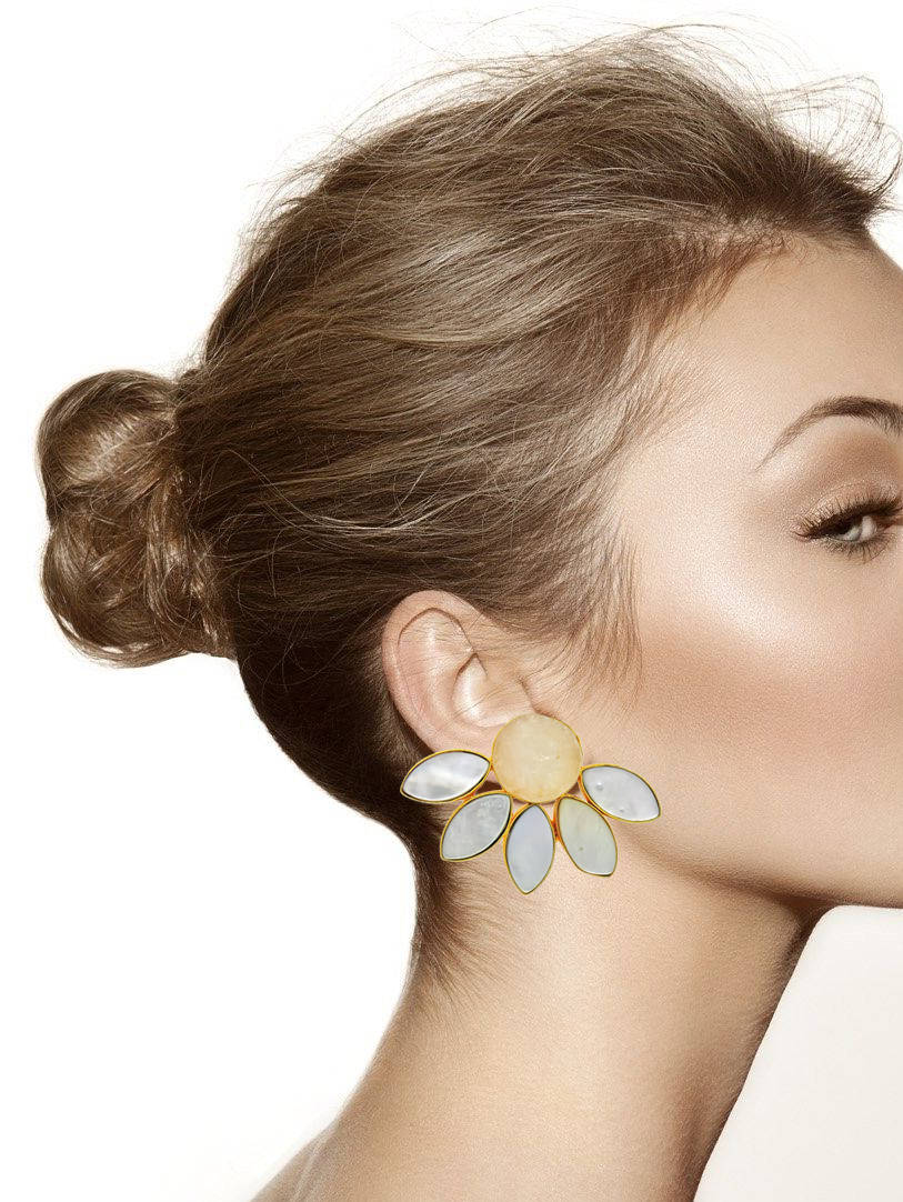 Rosa Earrings Studs.