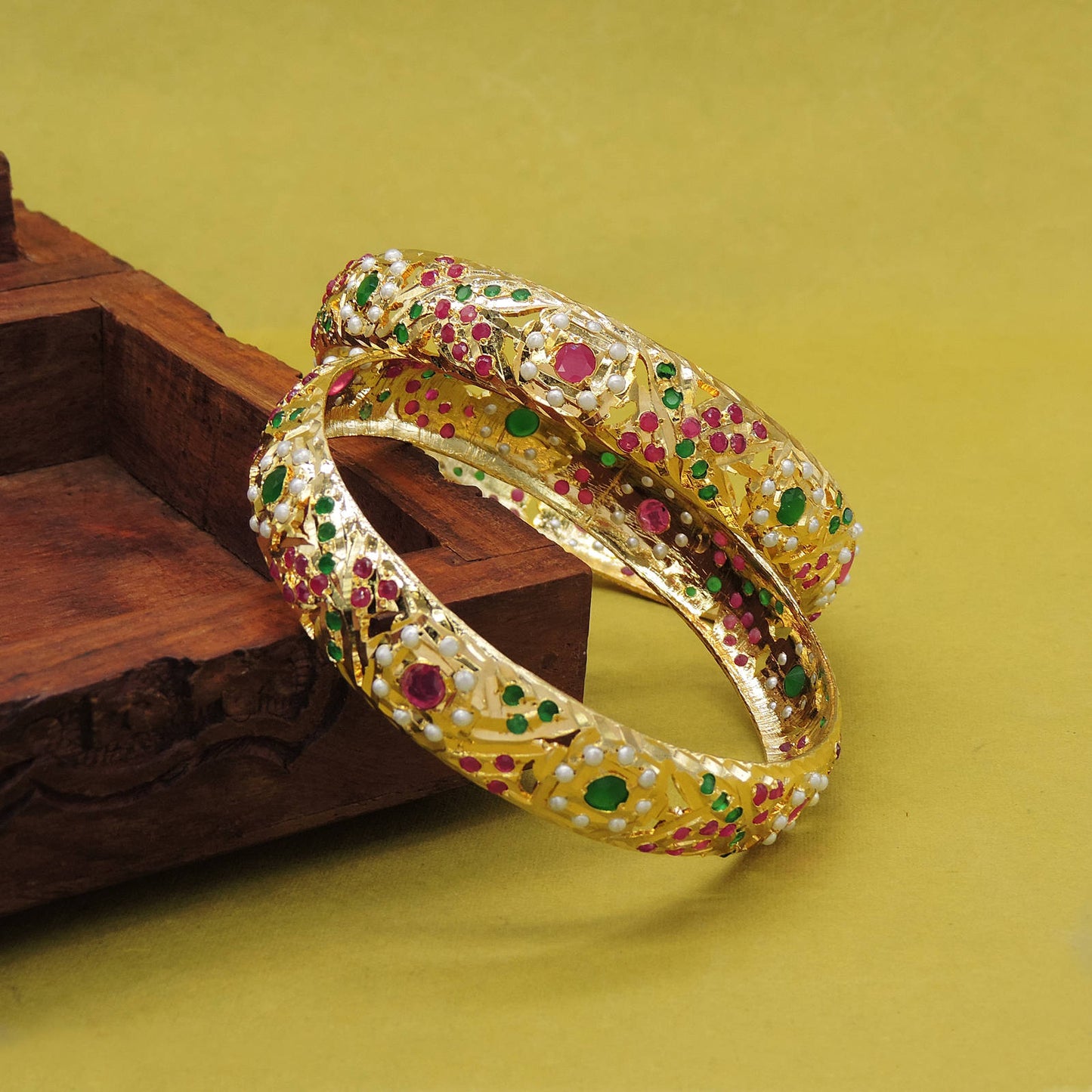 Jadau Bangle Pair.