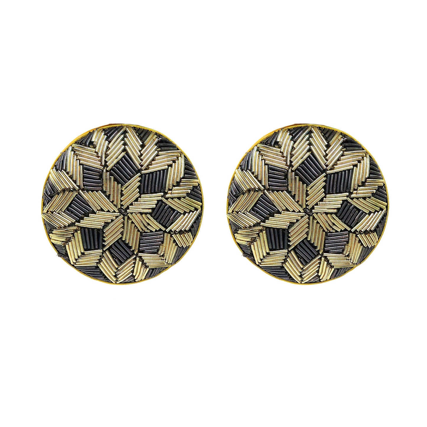 Gulzaar Zardouzi Stud Earring.