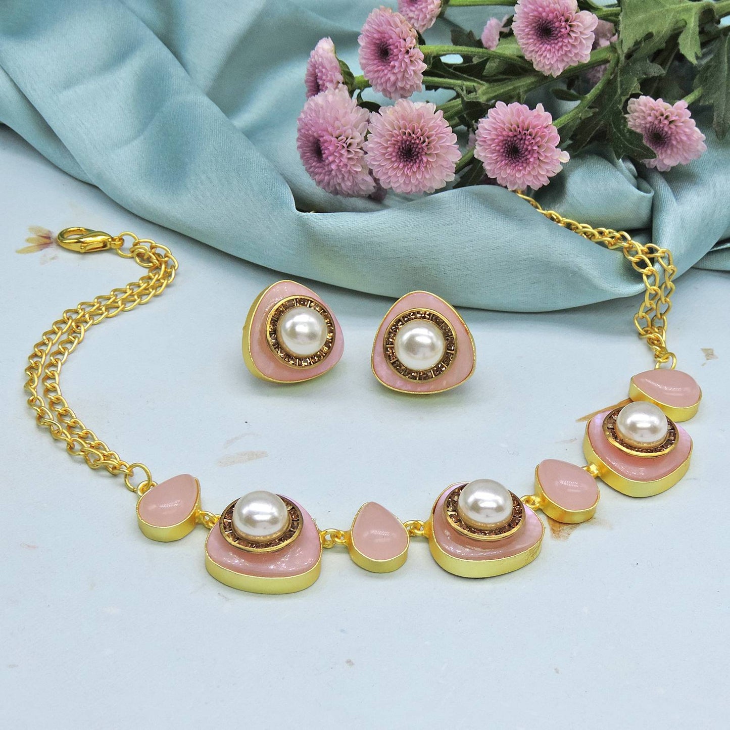 Kyla Choker Necklace.