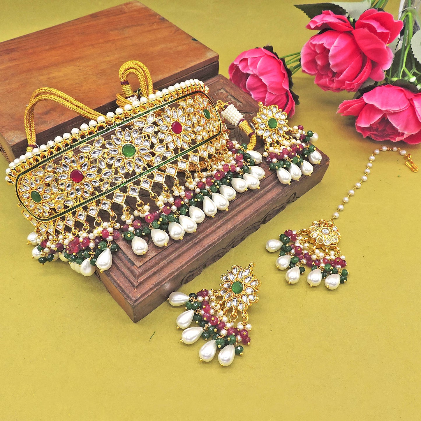 Royal Necklace Set.