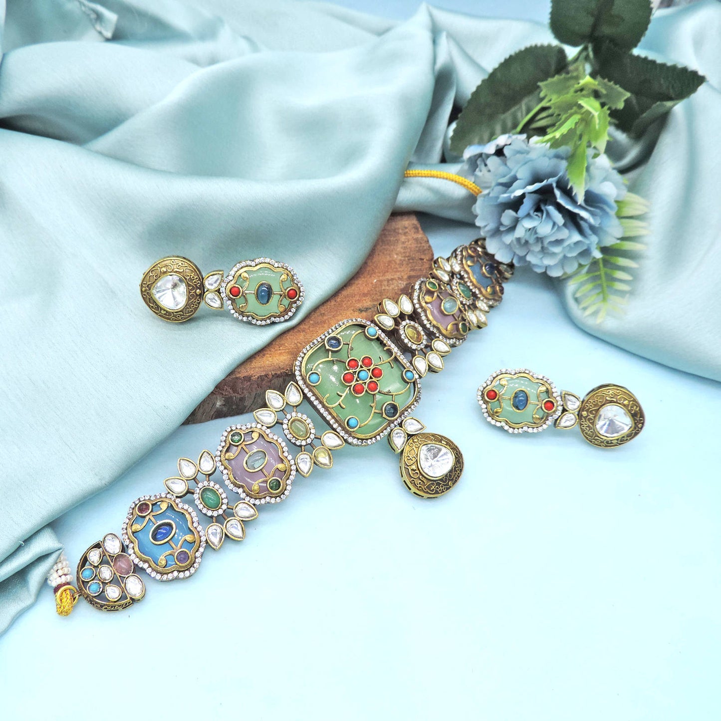 The Multi affair Necklace Set.