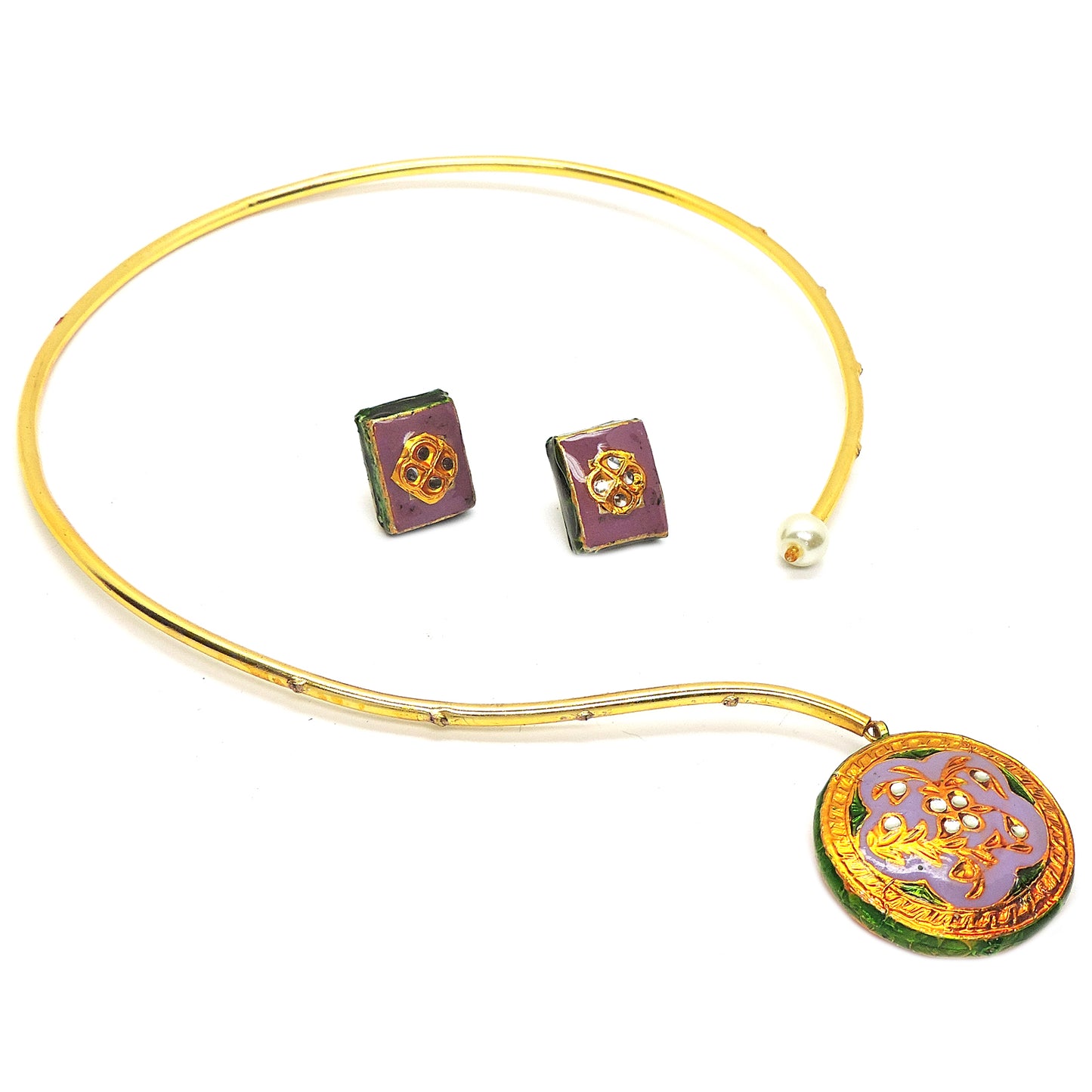 Reversible Bib Necklace.