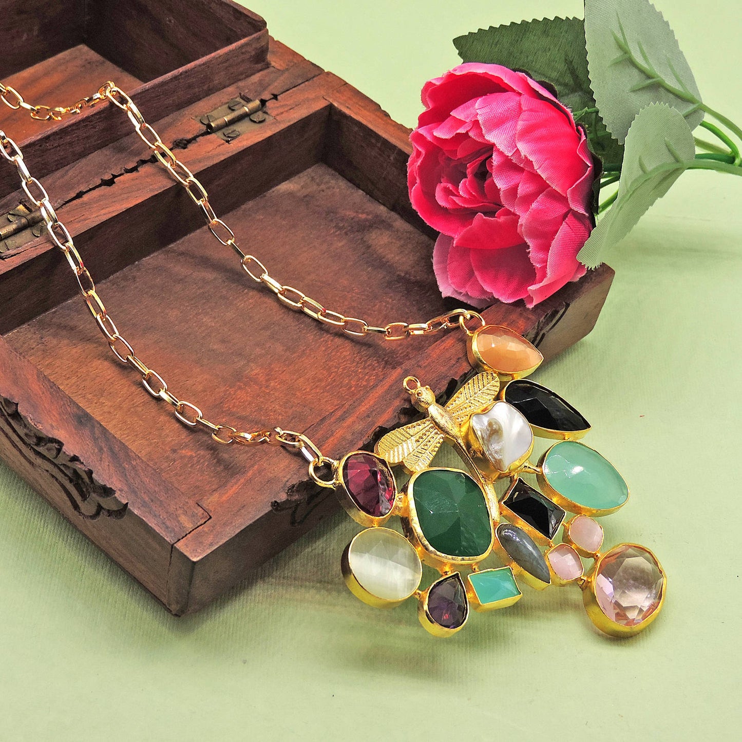 Primah Necklace.