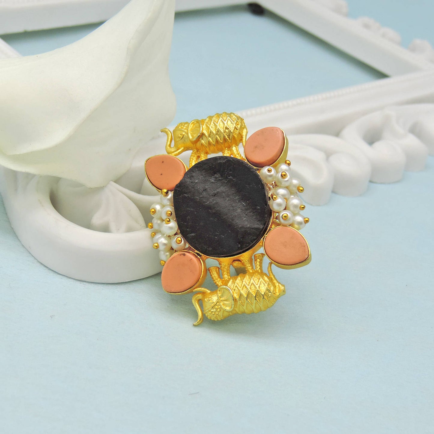 Seema Ring.
