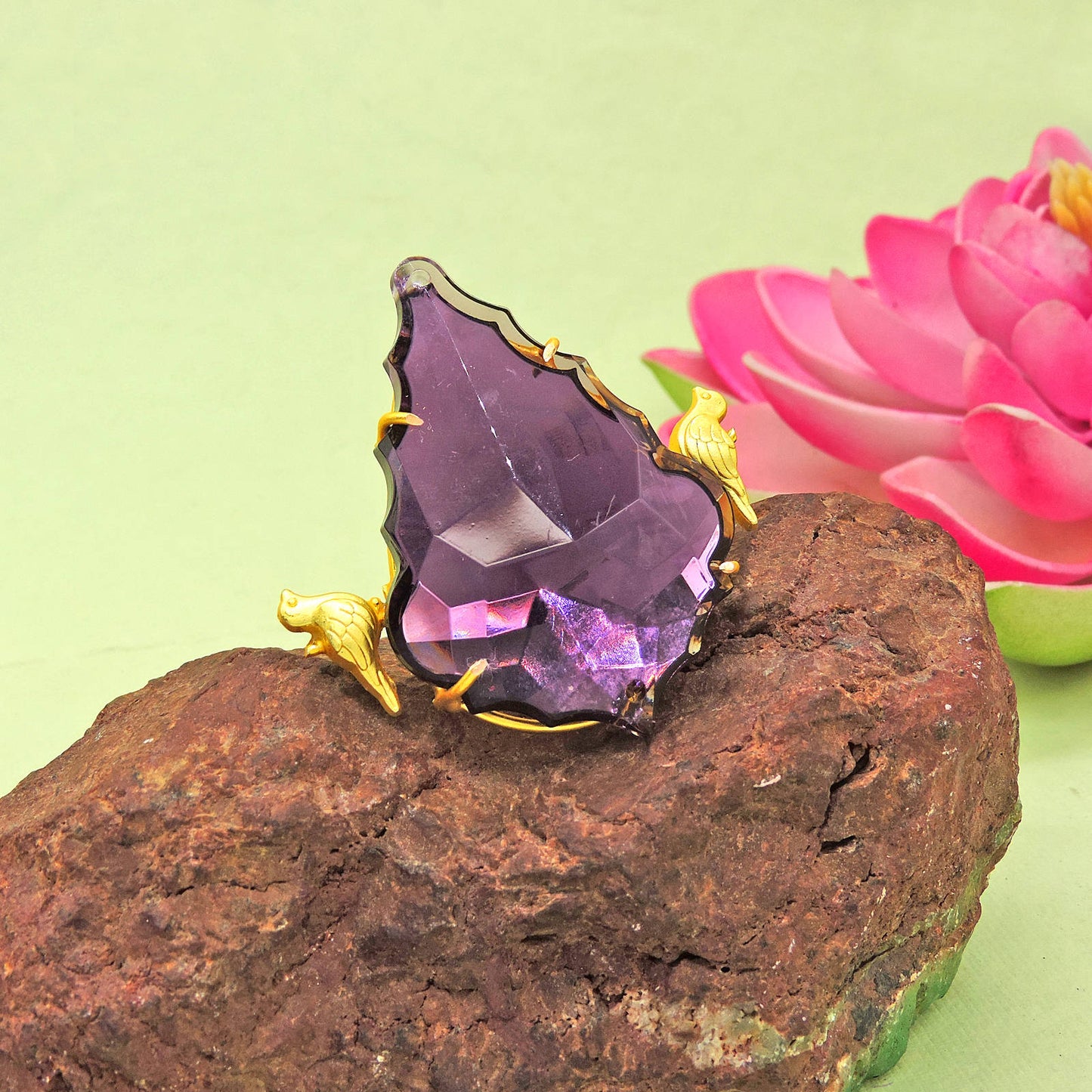 Kaaya Ring.