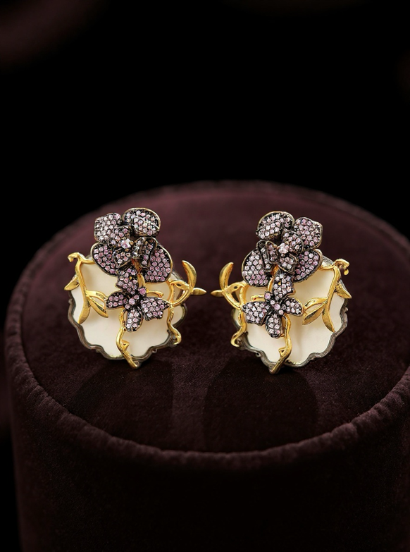 Binsari Earring.