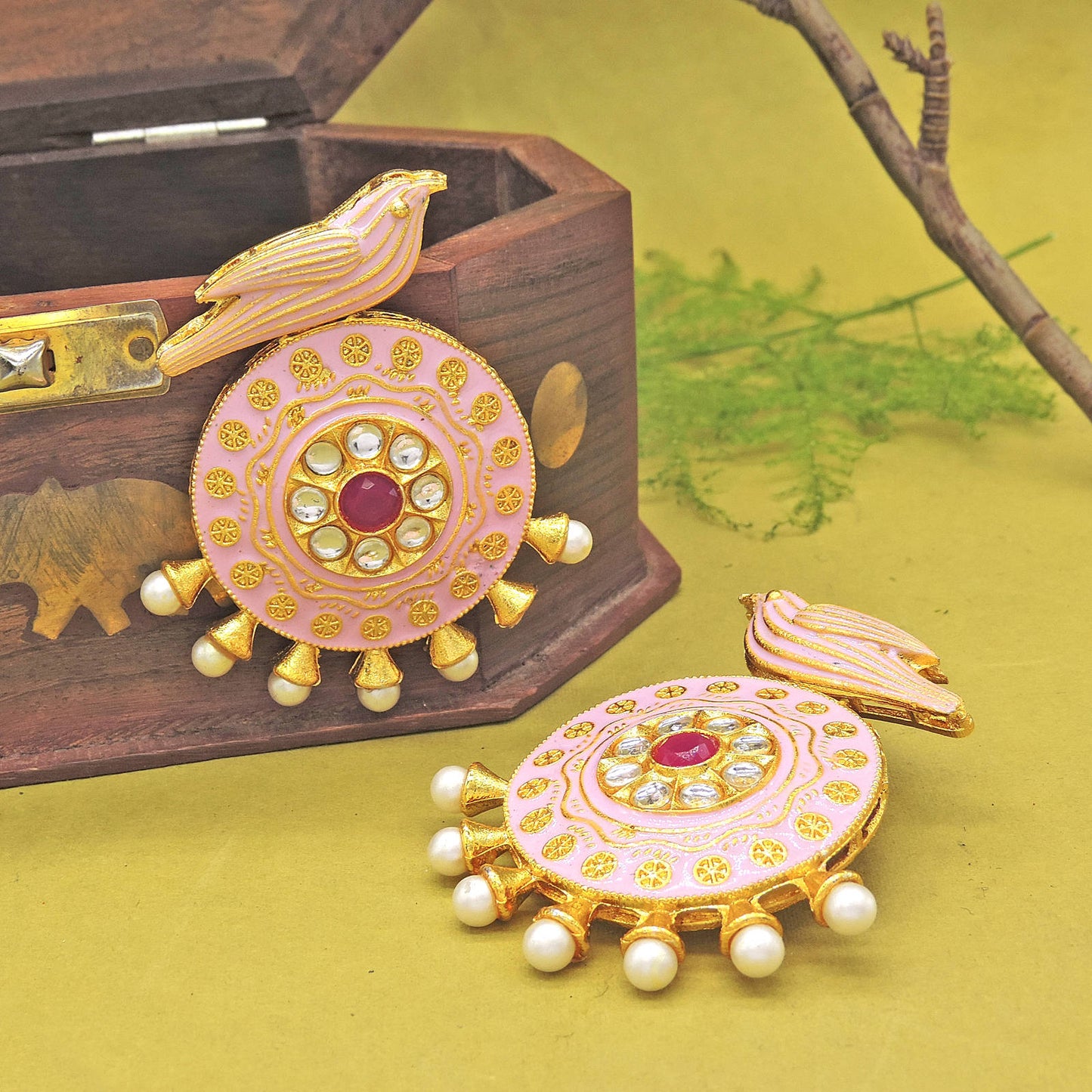 Birdie Stud Earring.