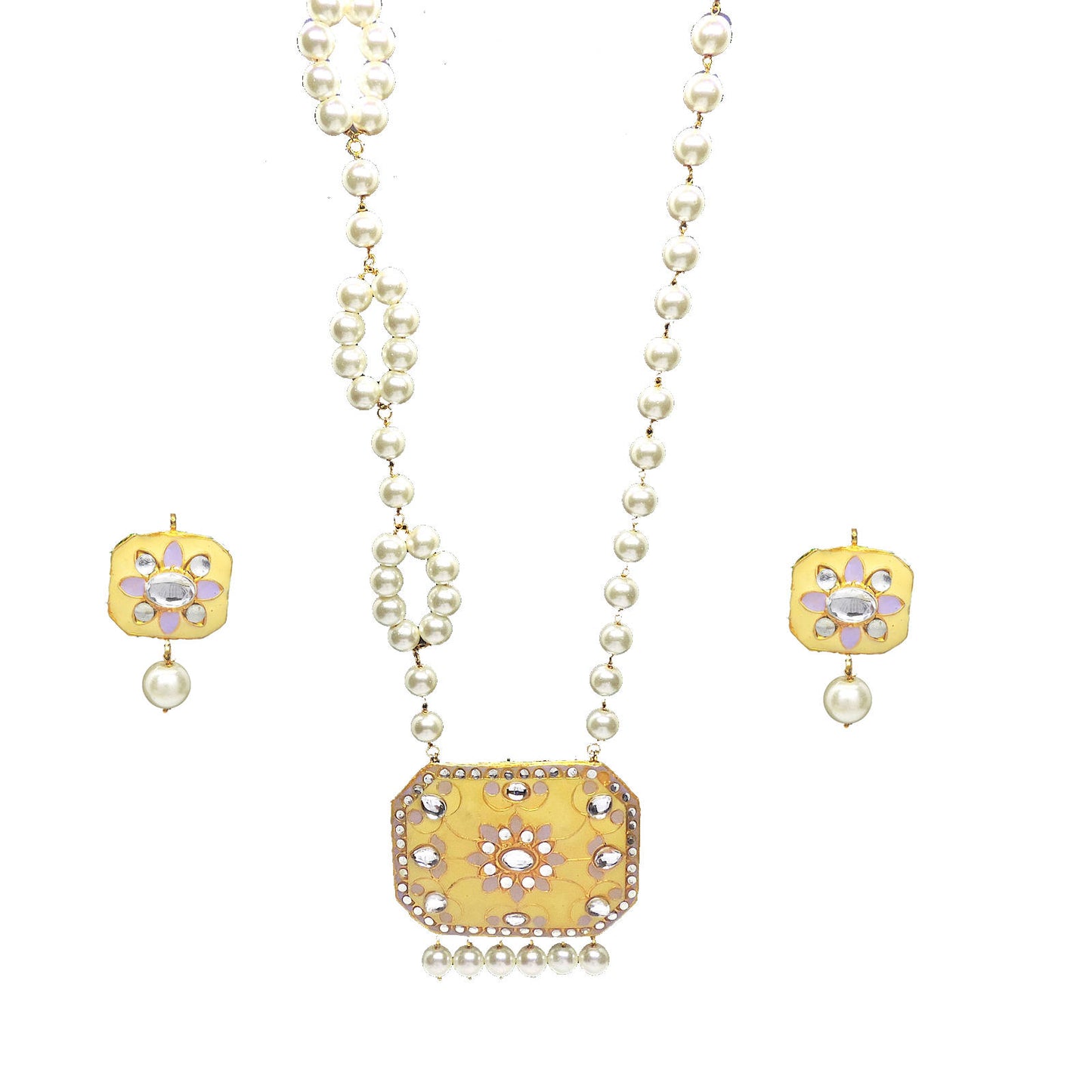 Tanha Pearl Necklace Set.