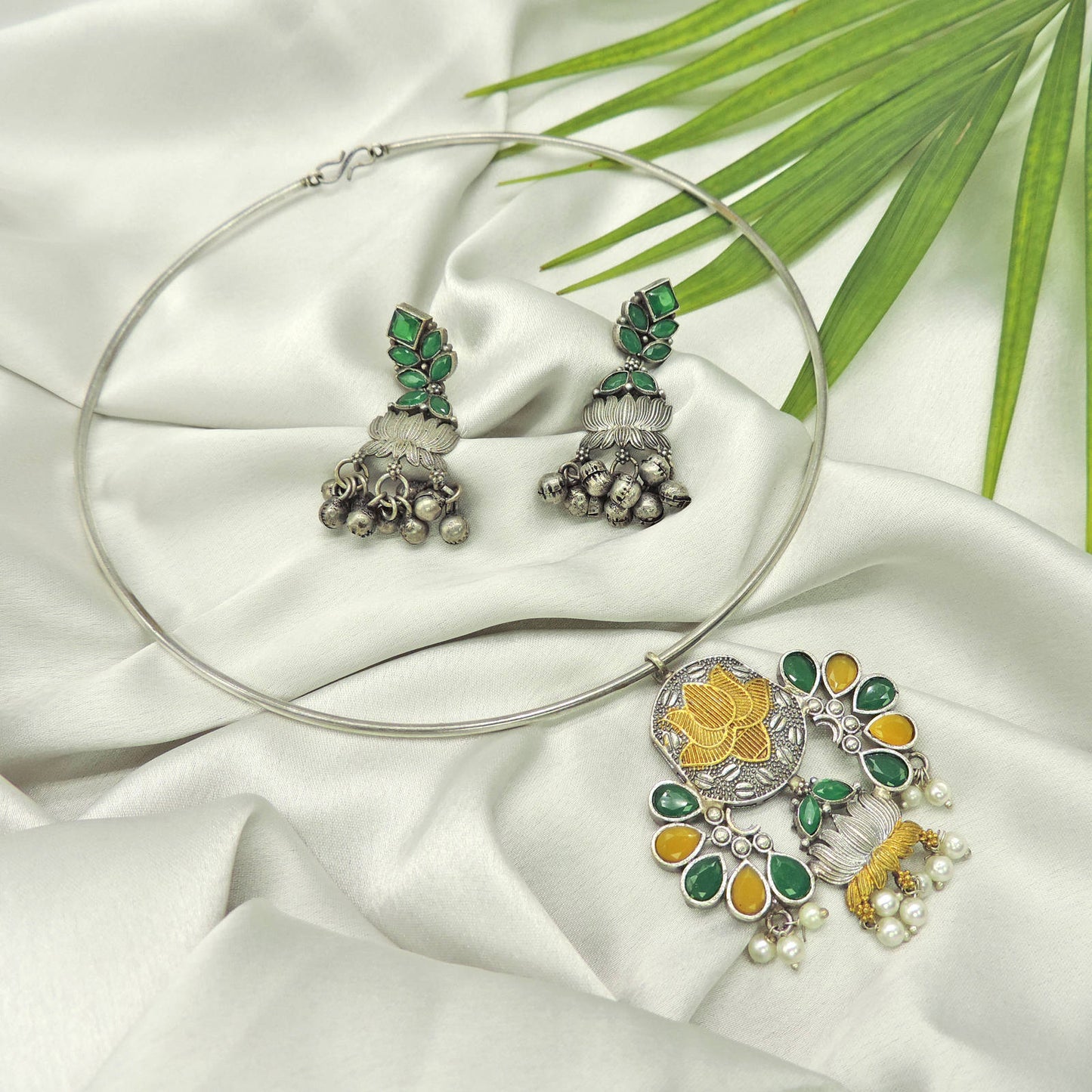 Joyful Ethnic Necklace Set