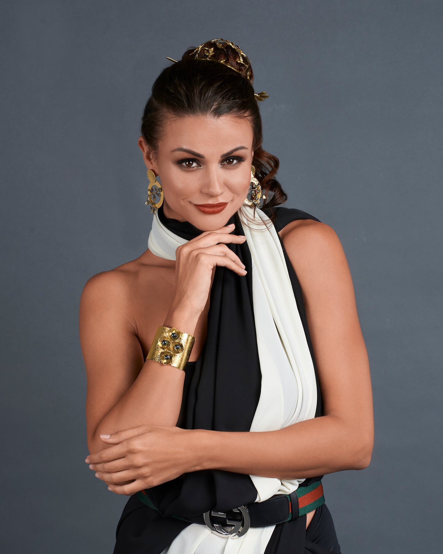 Tahititan Peal Cuff.