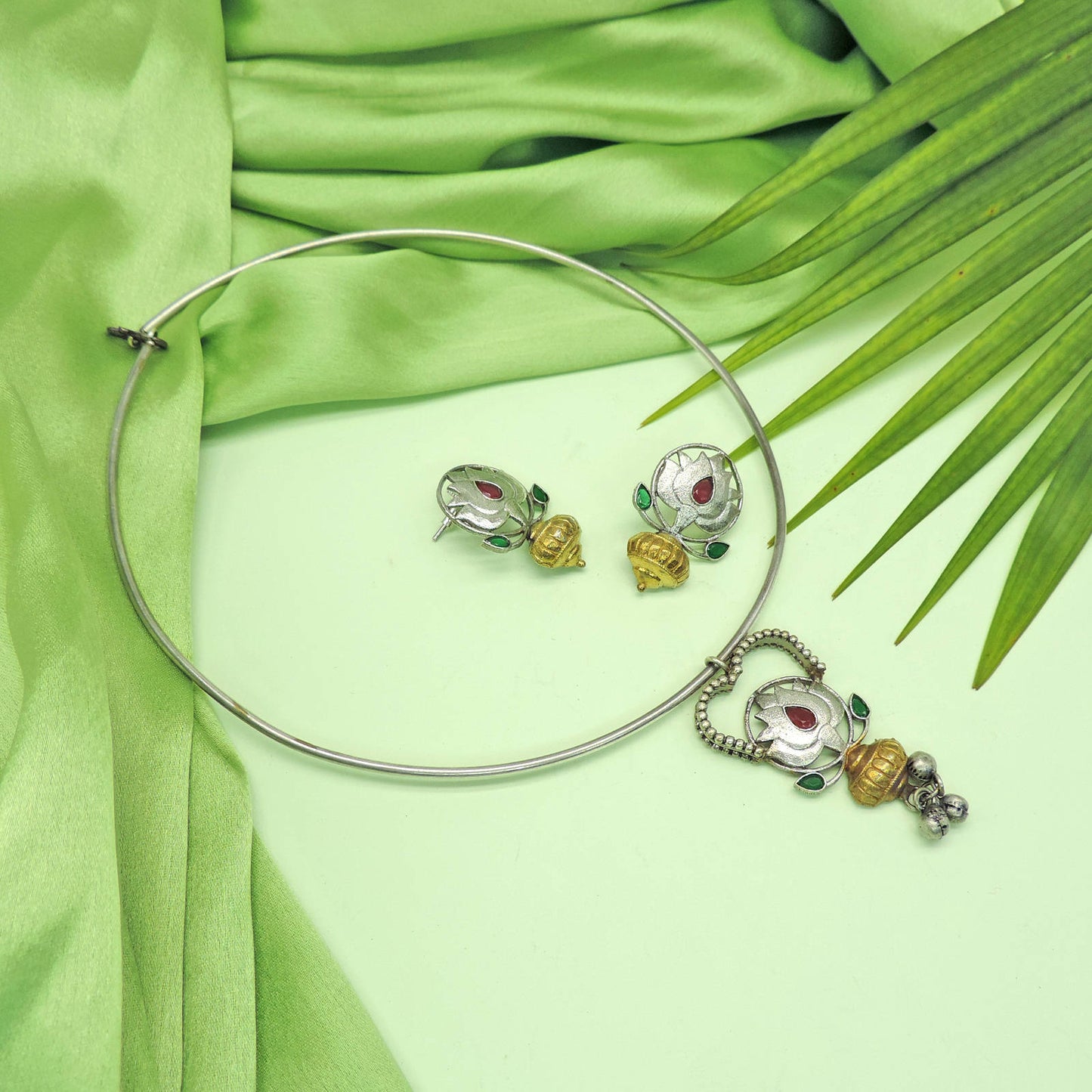 Leena Ethnic Necklace Set.