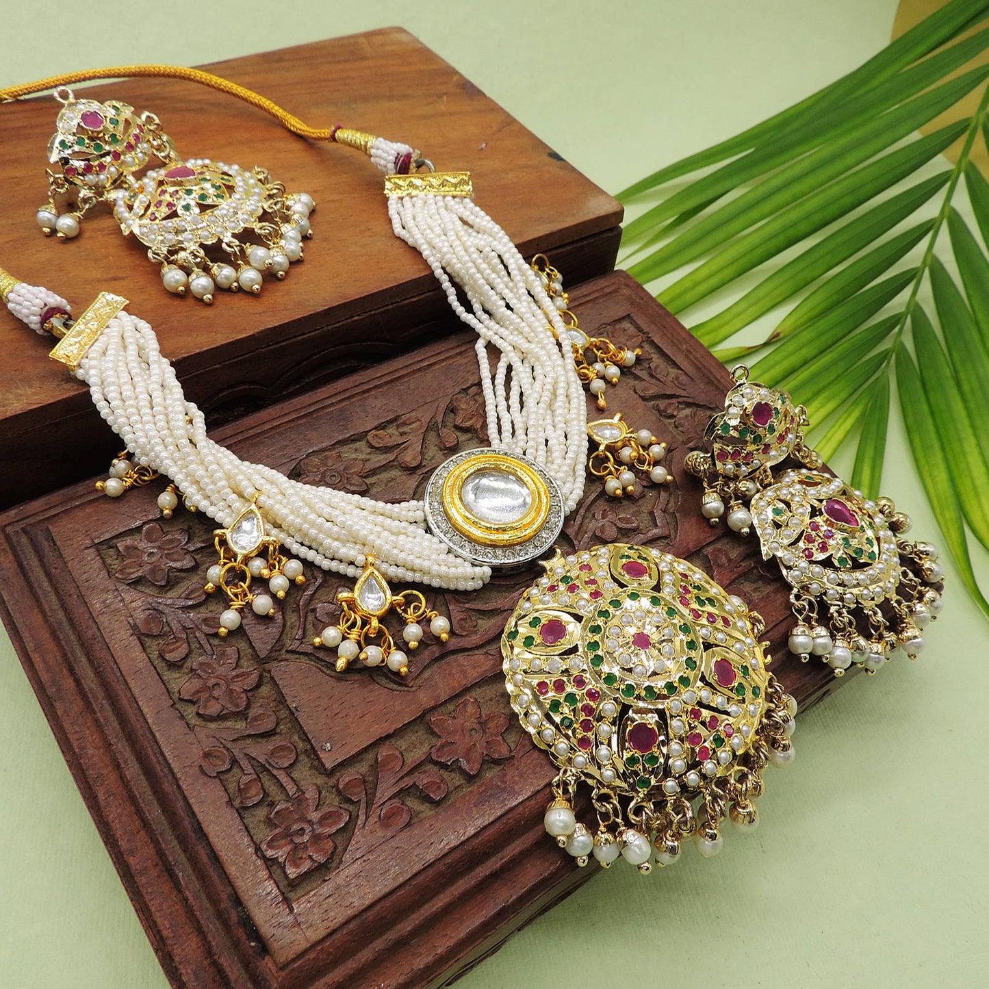 Olympus Traditional Jadau Choker Set.