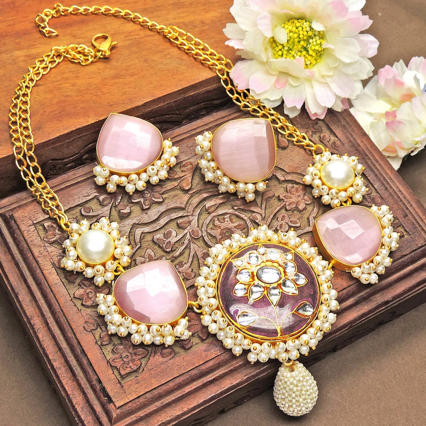 Pearly Kodi Necklace Set.