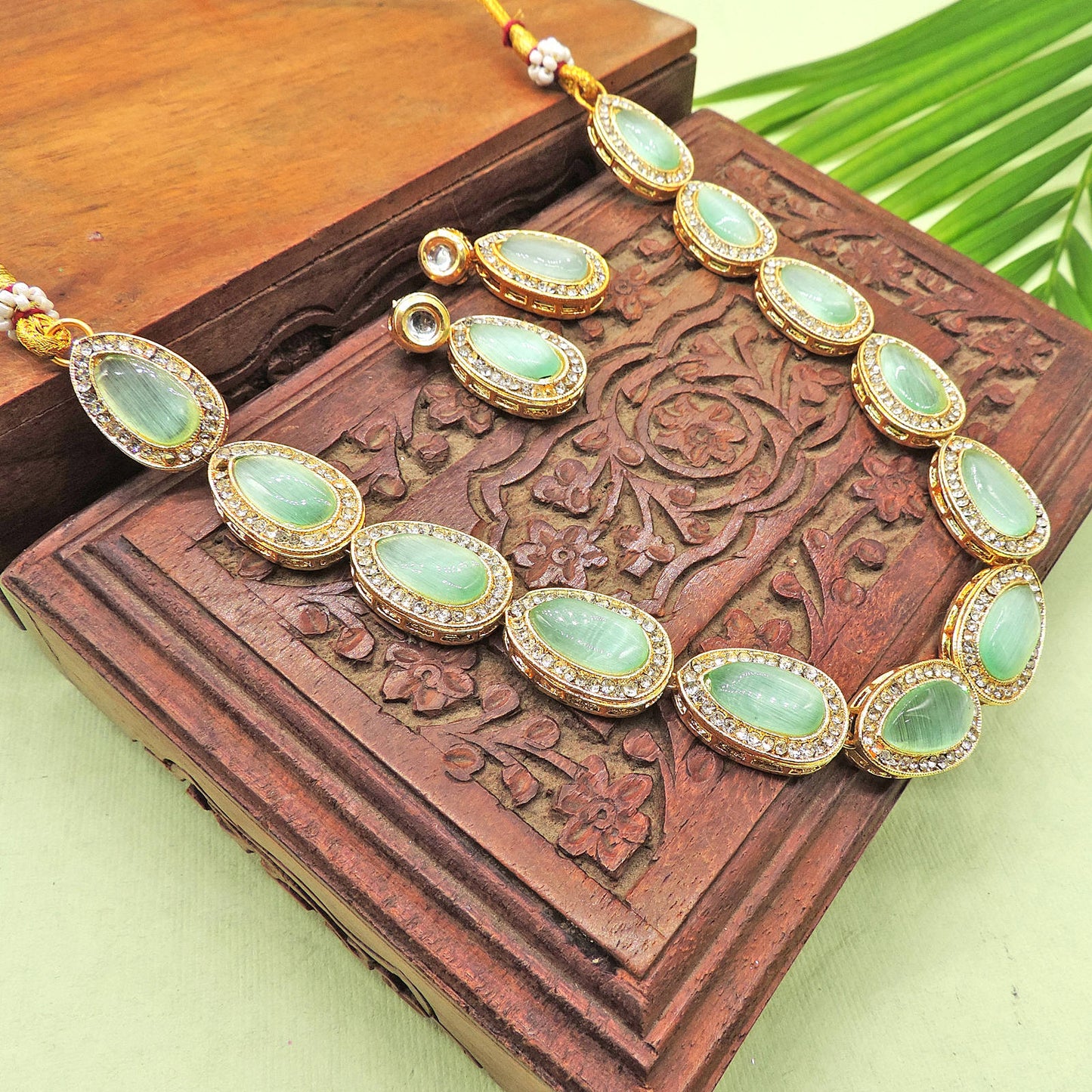 Laila Sea Green Necklace.