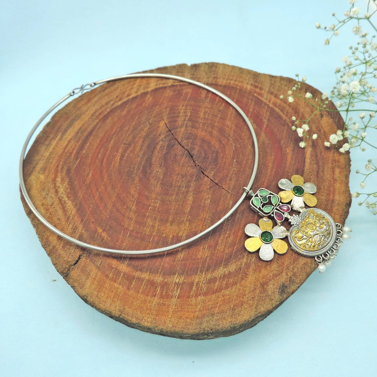 Oozi Ethnic Necklace.