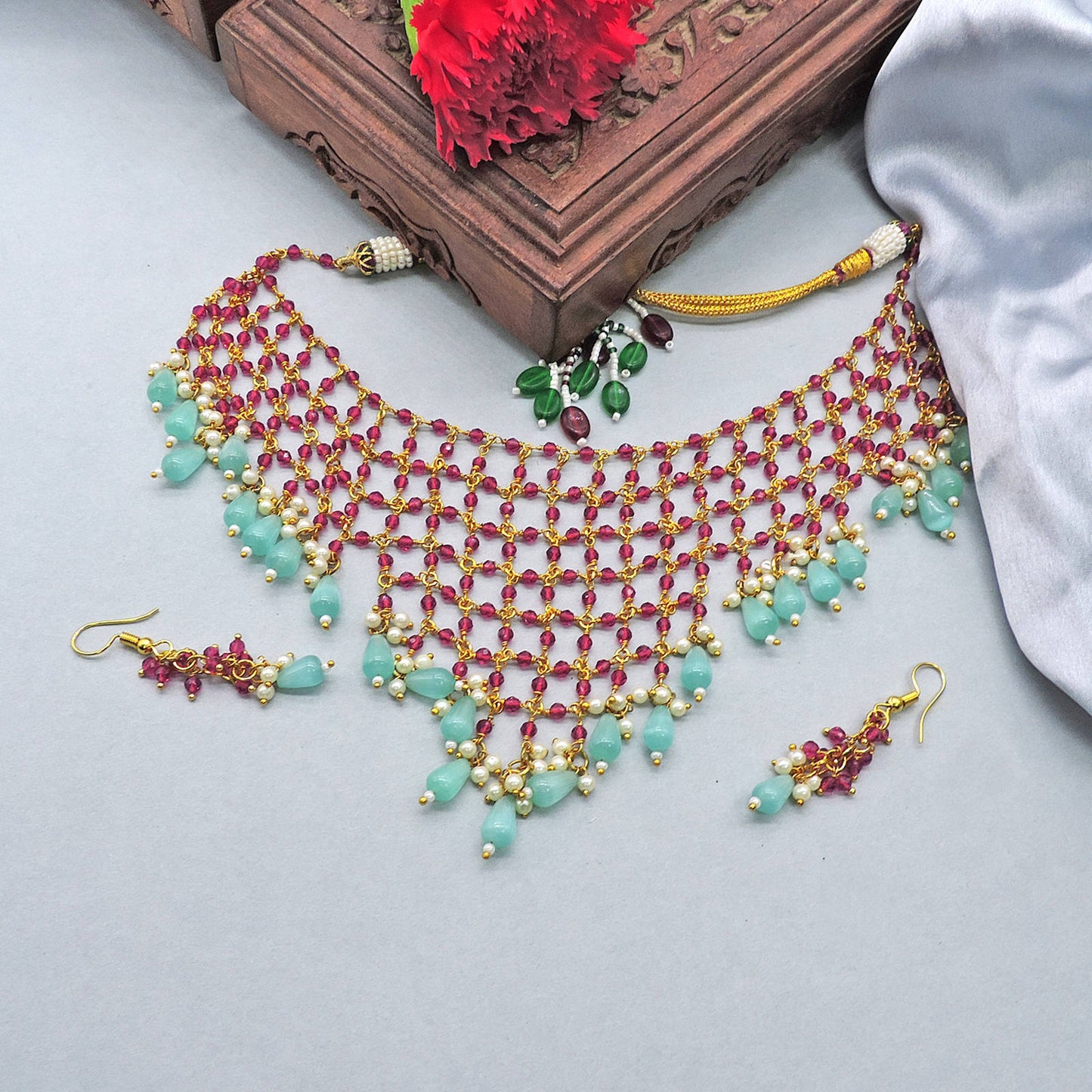 The jaal Necklace Set.