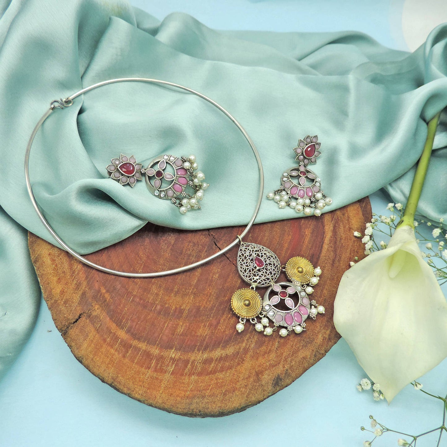Moon Ethnic Necklace Set.