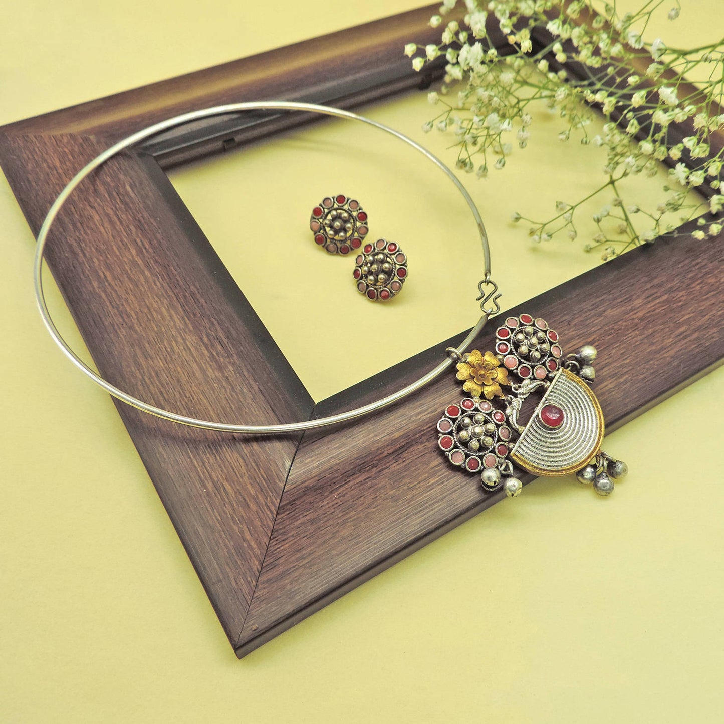 Aaira Ethnic Necklace Set.